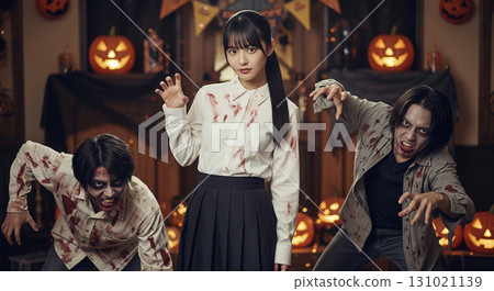 Halloween party, girls' party, costume party 131021139