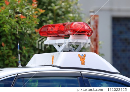 Patrol car (lifting patrol lamp) 131022325