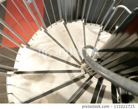 旋轉樓梯 131022725