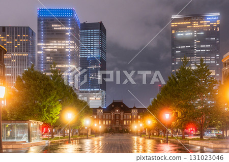 東京車站：美麗的雨夜景色 131023046