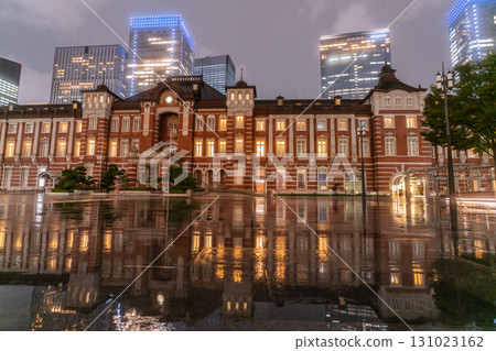 東京車站：美麗的雨夜景色 131023162