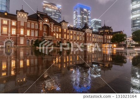 東京車站：美麗的雨夜景色 131023164
