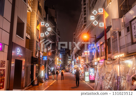 <Tokyo> Kanda Station - A bustling entertainment district for adults 131023512