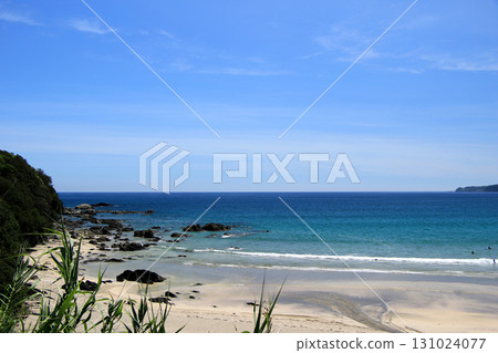 Emerald green sea and white sand beach Emerald green sea and white sand beach 131024077
