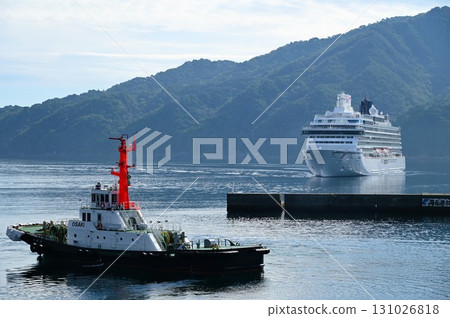 Morning at Miyako Port: Luxury cruise ship Asuka III arrives 131026818