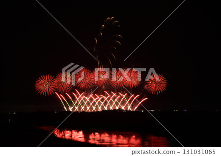 A feast of the four major fireworks makers <Tone River Fireworks Festival 2025> 131031065