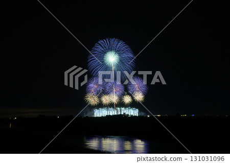 A feast of the four major fireworks makers <Tone River Fireworks Festival 2025> 131031096