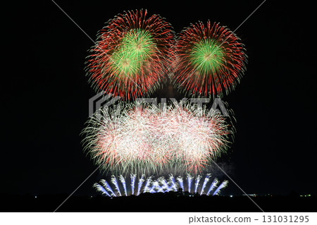 A feast of the four major fireworks makers <Tone River Fireworks Festival 2025> A feast of the four major fireworks makers <Tone River Fireworks Festival 2025> 131031295