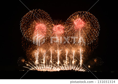 A feast of the four major fireworks makers <Tone River Fireworks Festival 2025> A feast of the four major fireworks makers <Tone River Fireworks Festival 2025> 131031314