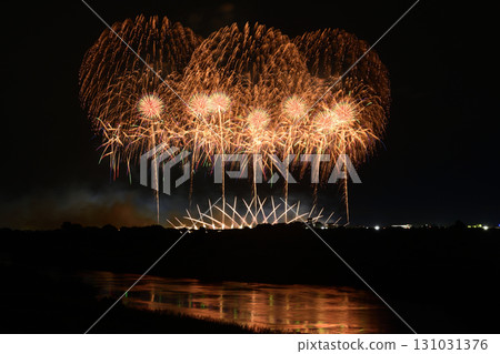A feast of the four major fireworks makers <Tone River Fireworks Festival 2025> 131031376