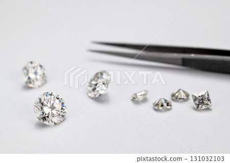 Luxury Diamonds and Jewelry Tweezers Luxury Diamonds and Jewelry Tweezers 131032103
