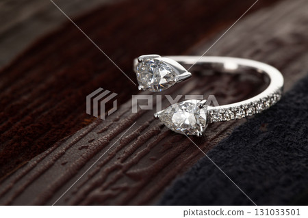 Engagement Gold Ring With Luxury Diamond 131033501