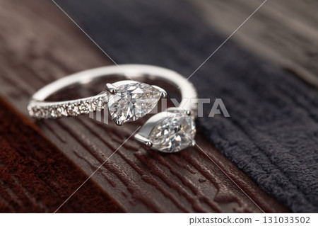 Engagement Gold Ring With Luxury Diamond Engagement Gold Ring With Luxury Diamond 131033502