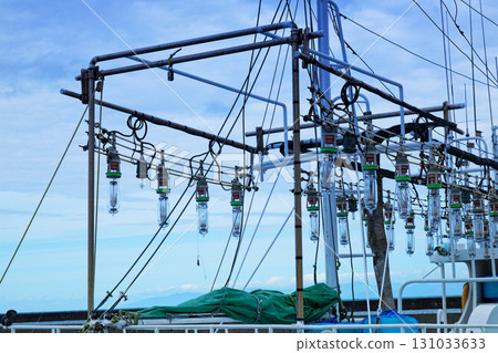 許多供魷魚漁船使用的坡道。武藏漁船碼頭。 131033633