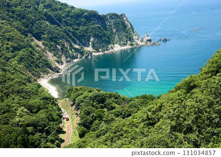 沿著日本海行駛的太良子列車 131034857