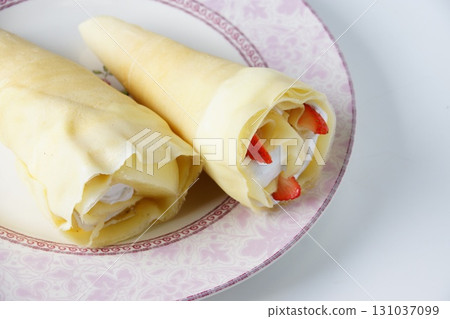 草莓可麗餅、桃子可麗餅 131037099