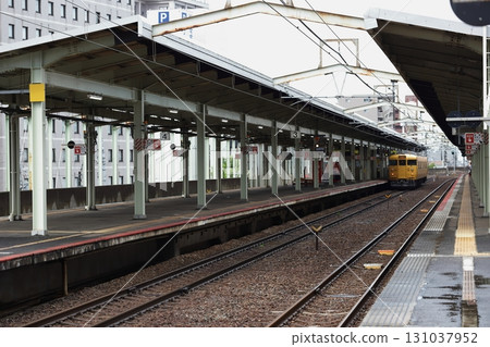 長月台和短列車 131037952