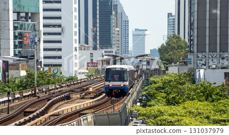 The Train coming at BTS Sanam Pao station in bangkok The Train coming at BTS Sanam Pao station in bangkok 131037979