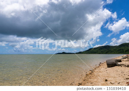 View from Manta Beach on Yubu Island, August, Iriomote Island, Okinawa View from Manta Beach on Yubu Island, August, Iriomote Island, Okinawa 131039410
