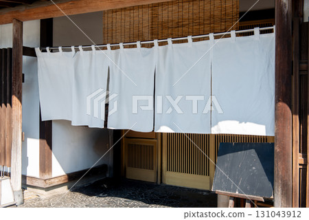 Noren, curtain, soba restaurant, sushi restaurant 131043912