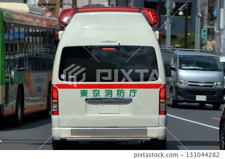 ambulance  131044282