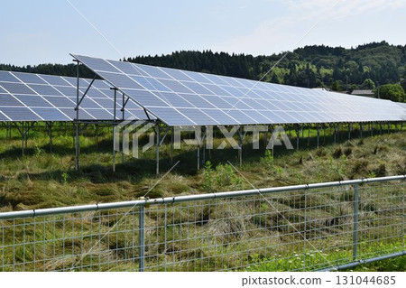 太陽能電池板自然能源 太陽能電池板自然能源 131044685