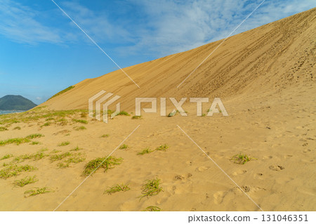 Tottori sand dunes Tottori sand dunes 131046351