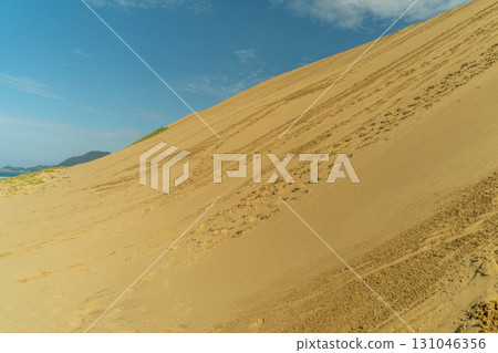 Tottori sand dunes Tottori sand dunes 131046356