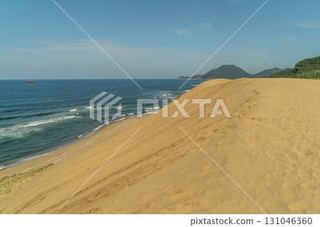 Tottori sand dunes Tottori sand dunes 131046360
