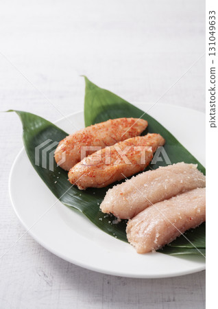 香辣鱈魚子和鱈魚子 131049633