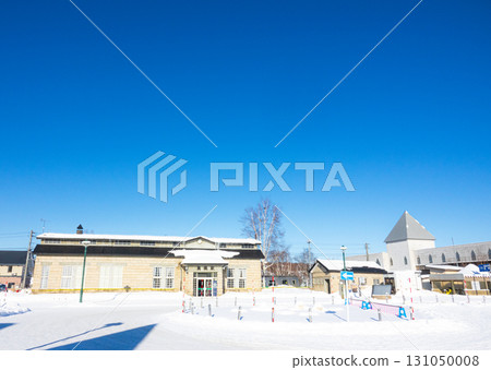 A view of Biei Station on the Furano Line in Biei Town, Hokkaido, in mid-winter under a clear blue sky A view of Biei Station on the Furano Line in Biei Town, Hokkaido, in mid-winter under a clear blue sky 131050008