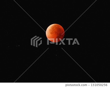 月全食和小星星（20250908033731） 131050256