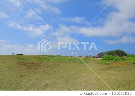 Refreshing scenery at Hateruma Island's southernmost plaza 131051023