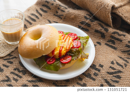 時尚煎蛋百吉餅三明治 時尚煎蛋百吉餅三明治 131051721