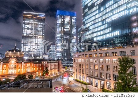 Tokyo Station and Marunouchi city night view 131052556