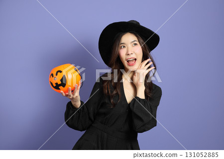 Halloween Woman Halloween Woman 131052885
