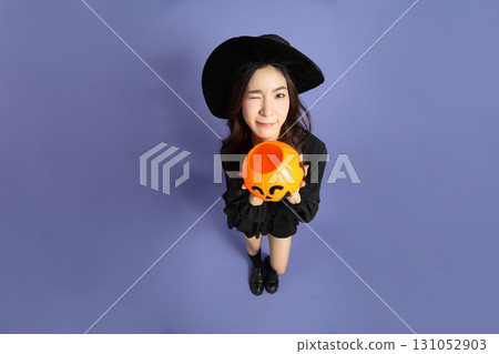 Halloween Woman Halloween Woman 131052903