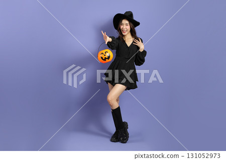 Halloween Woman Halloween Woman 131052973