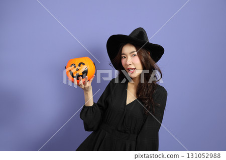 Halloween Woman 131052988