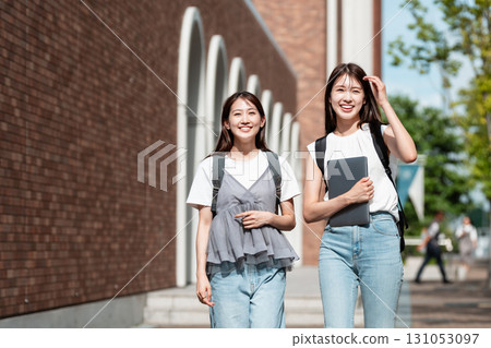 大學生通勤校園生活 131053097