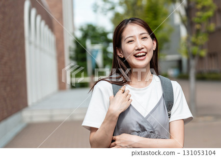 College student commuting campus life 131053104