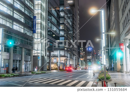 Tokyo: Nihonbashi street night view Tokyo: Nihonbashi street night view 131055684
