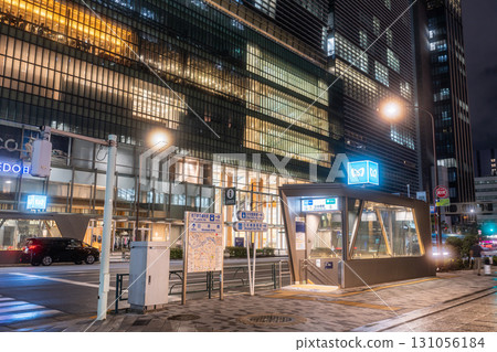 Tokyo: Nihonbashi street night view Tokyo: Nihonbashi street night view 131056184
