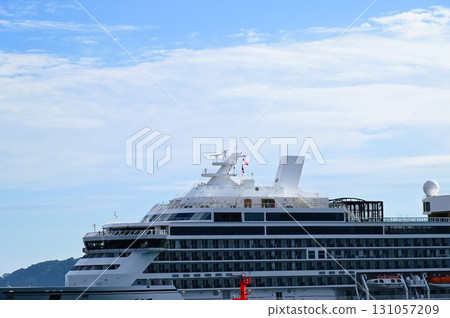 宮古港的早晨:豪華遊輪「飛鳥三號」抵達 宮古港的早晨:豪華遊輪「飛鳥三號」抵達 131057209