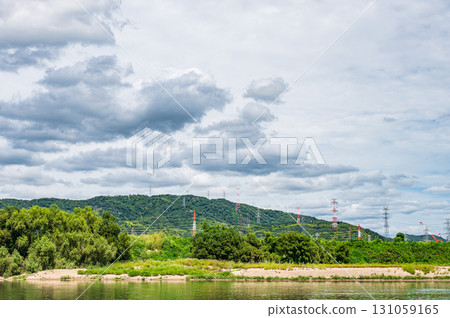 View from the banks of the Yodo River, Takatsuki City, Osaka Prefecture 131059165