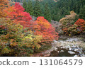 Okayama Prefecture's most famous autumn foliage spot, Okutsu Valley, is like a woodblock print 131064579