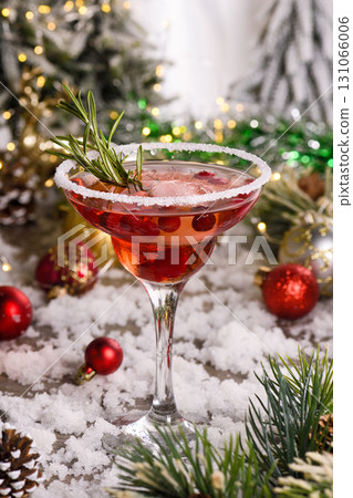 Winter Manhattan Cocktail with Cranberry 131066006