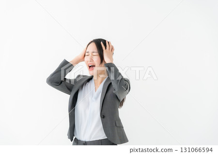 Business woman suit worries 131066594