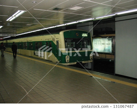 Seoul subway in 2003 131067487
