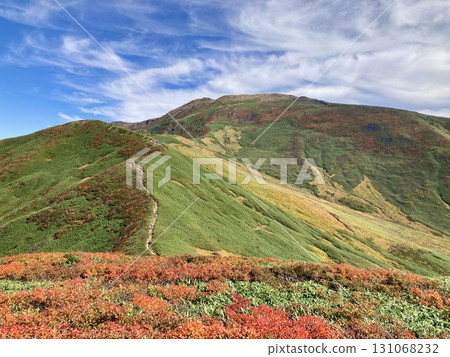 Autumn sky and autumn leaves of Mt. Gassan Autumn sky and autumn leaves of Mt. Gassan 131068232
